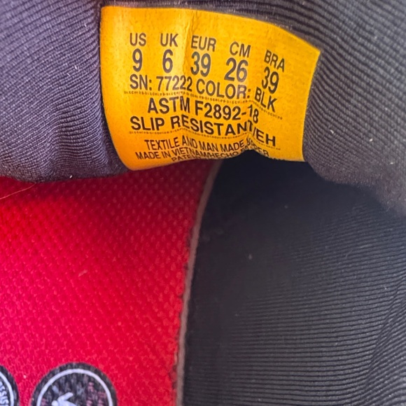 Skechers woman Black Slip-Resistant Sneakers with Red Insole used ones - Picture 7 of 7